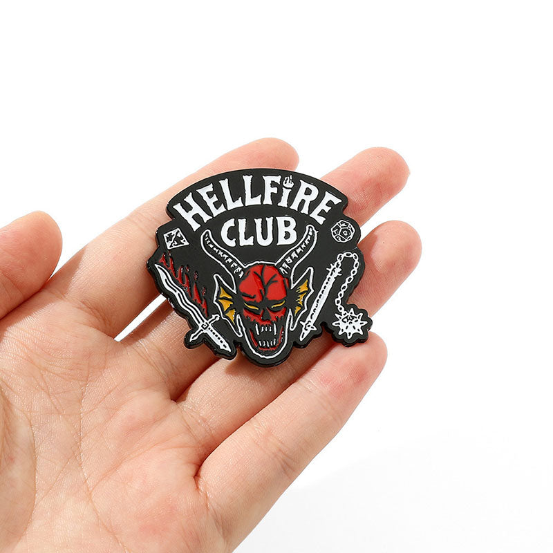 Pin's Stranger Things Hellfire Club – visuel 2