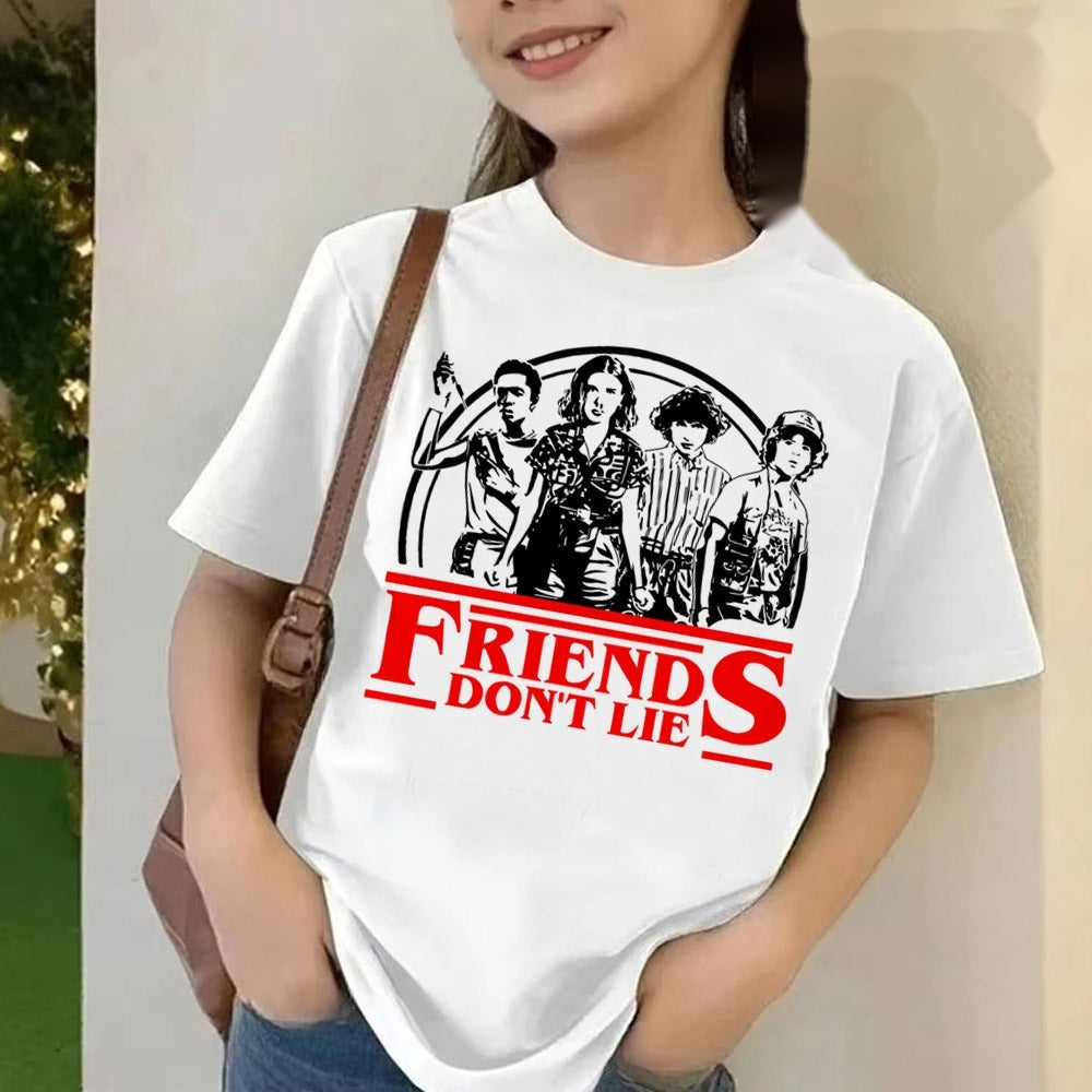 T-shirt enfant Stranger Things la bande de Hawkins vu de face