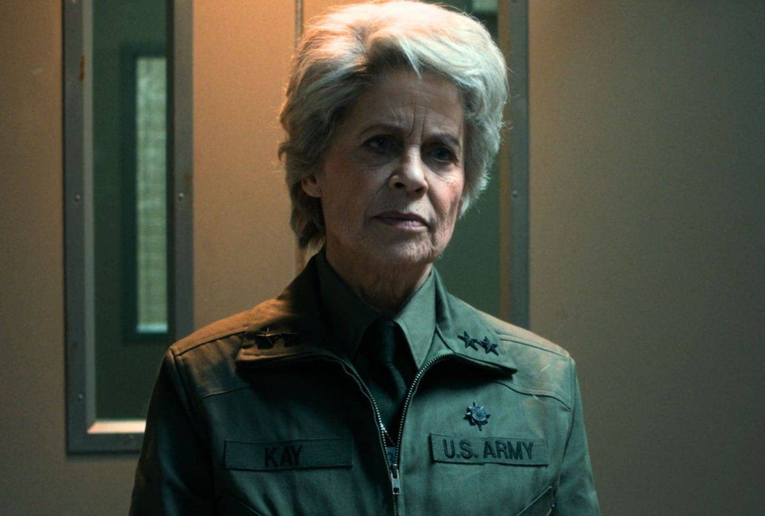 Le docteur Kay, jouée par Linda Hamilton, dans Stranger Things saison 5