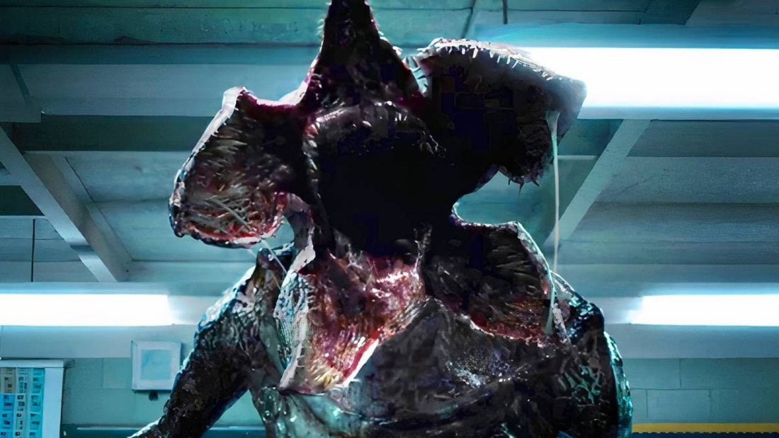 El Demogorgon en un pasillo iluminado con fluorescentes, episodio 8 de la temporada 1 de Stranger Things