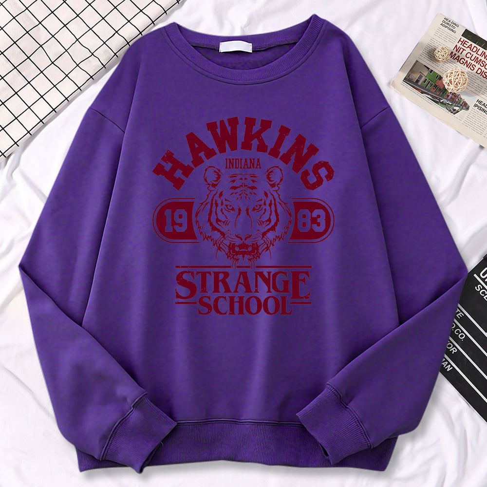 Sweat oversize Stranger Things Hawkins Strange School 1983 – coloris Violet