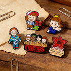 Pack de 5 pins Stranger Things Friends Don't Lie