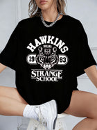 Camiseta de mujer Stranger Things Hawkins Strange School 1983