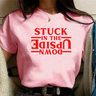 Camiseta de mujer rosa Stranger Things Stuck in the Upside Down