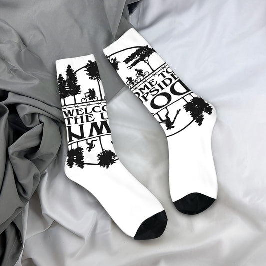 Chaussettes Stranger Things Welcome to the Upside Down blanches vu de face
