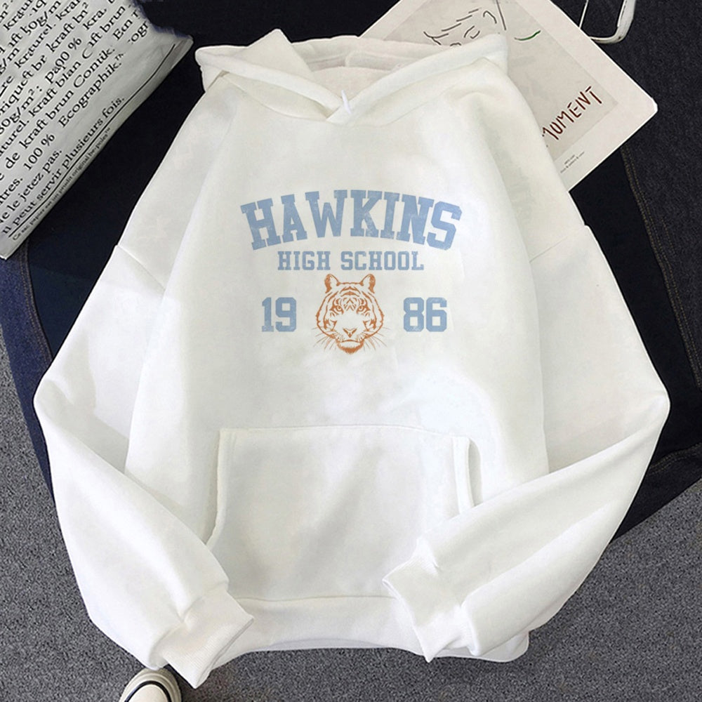 Sudadera con capucha blanca Stranger Things Hawkins High School 1986, diseño estampado en la parte delantera