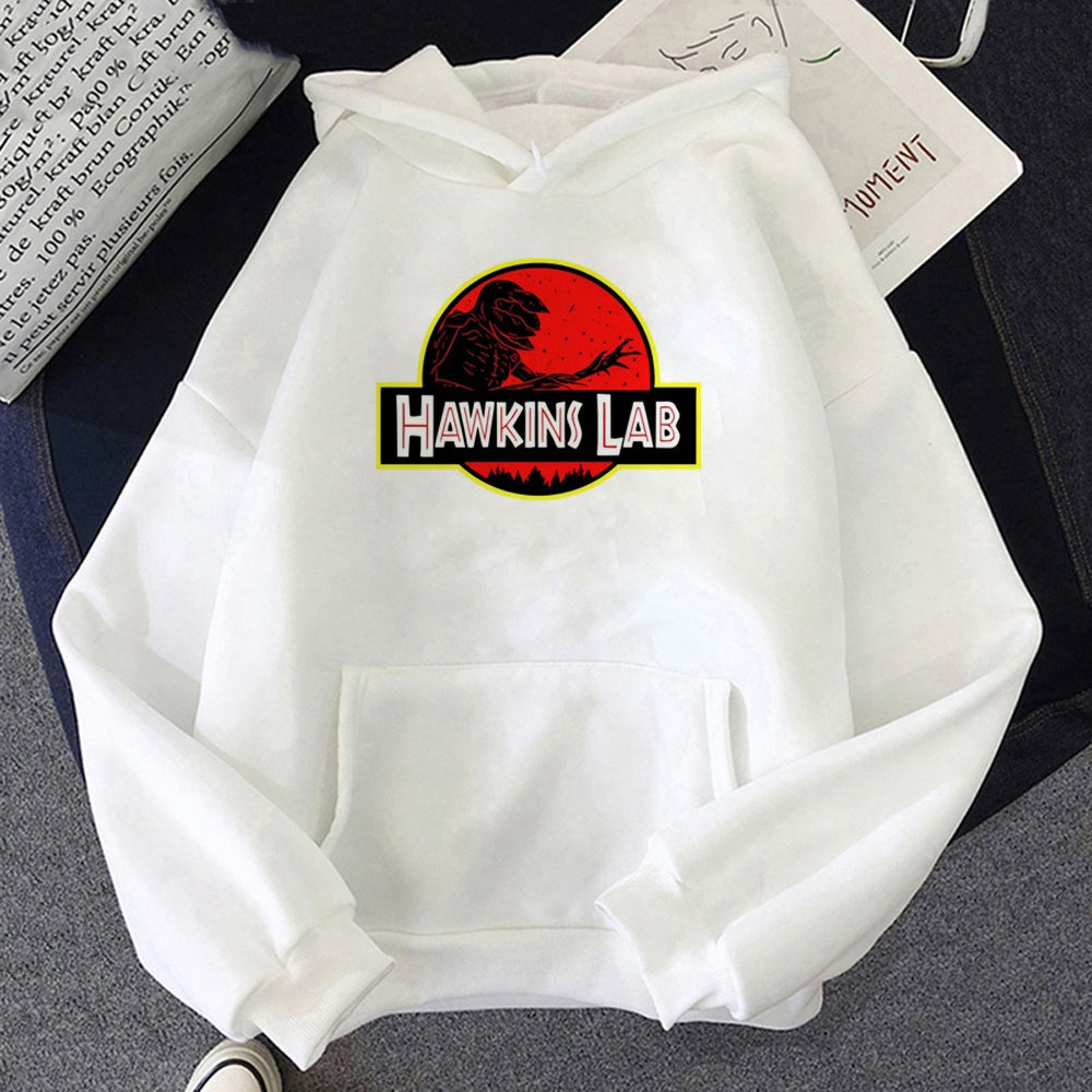 Sudadera con capucha blanca Stranger Things Hawkins Lab, diseño estampado en la parte delantera