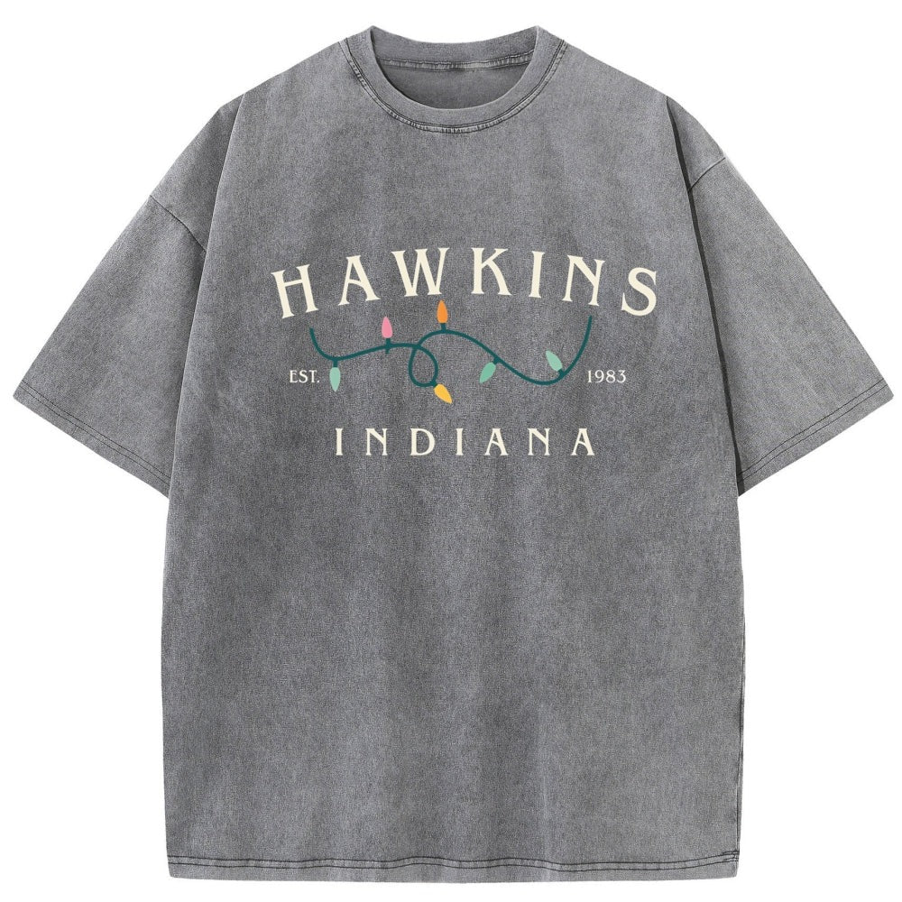 Camiseta de hombre desteñida Stranger Things Hawkins Indiana guirnalda – color gris
