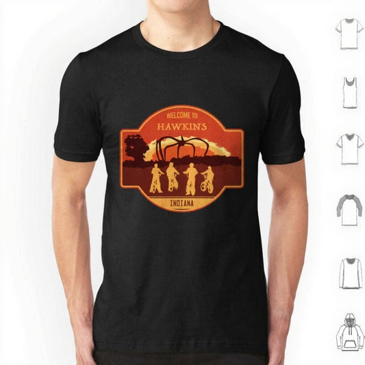 T-shirt homme Stranger Things Welcome to Hawkins Indiana écusson – coloris Noir